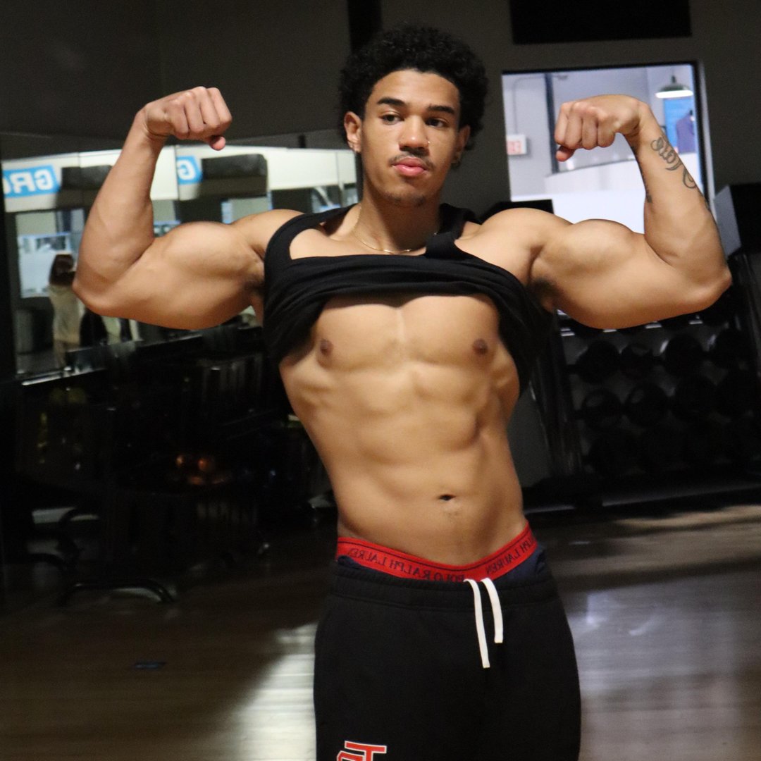 Tyson  Kelly 