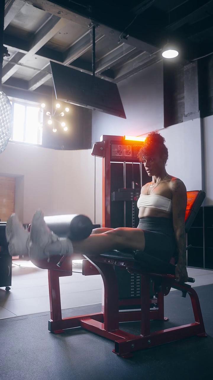 QUADS & GLUTES