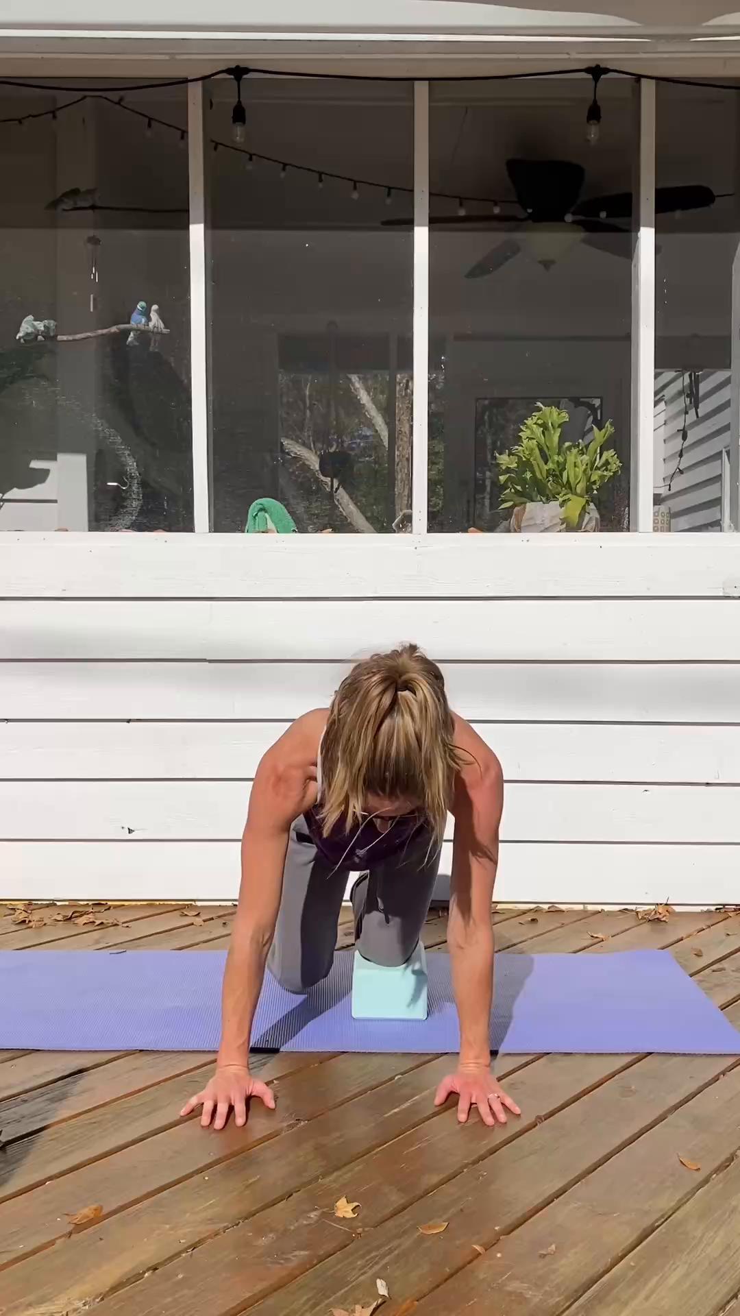 Stretch Out Tight Hip Flexors & Piriformis