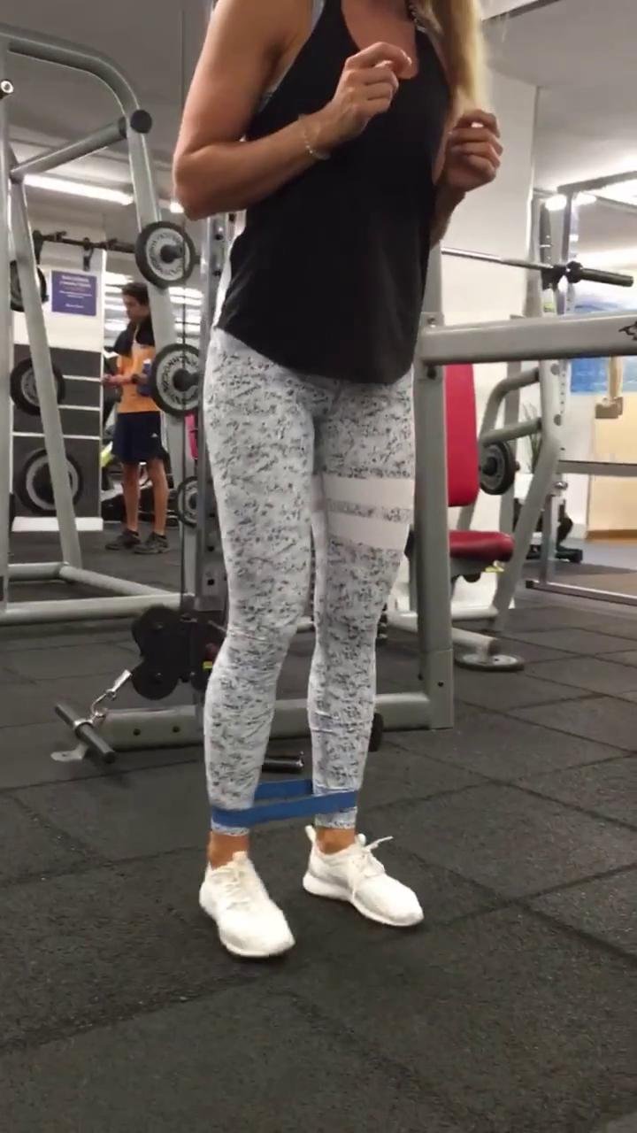 21 DAY CHALLENGE. BOOTY 🍑