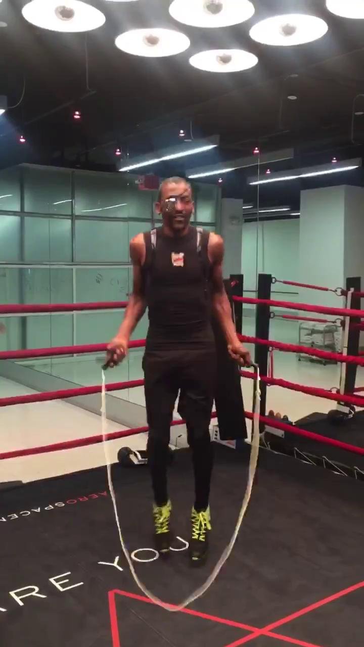 Boxing w/ Adriana Lima’s Michael Olajide