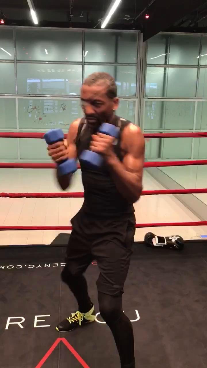 Boxing w/ Adriana Lima’s Michael Olajide