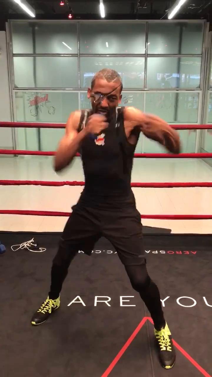 Boxing w/ Adriana Lima’s Michael Olajide