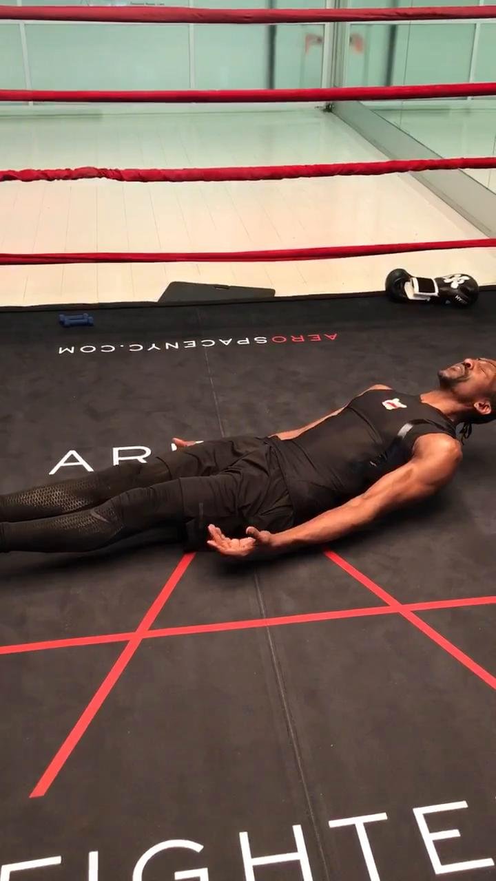 Boxing w/ Adriana Lima’s Michael Olajide