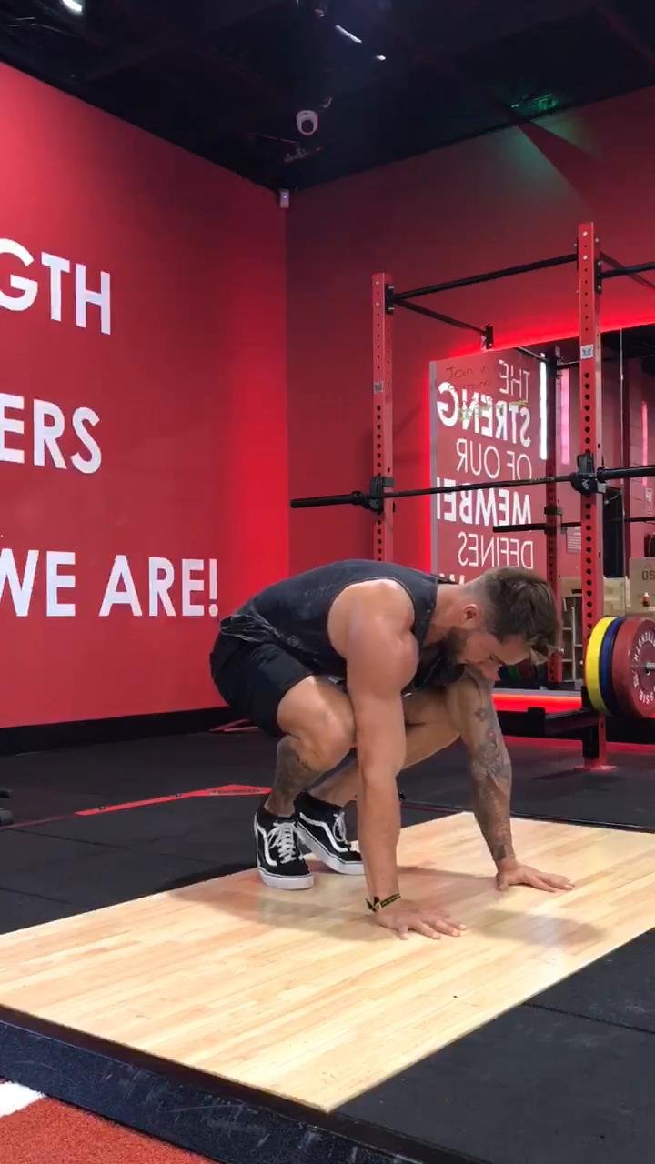 Learn to Handstand in 12 weeks  (beginner to intermediate guide)