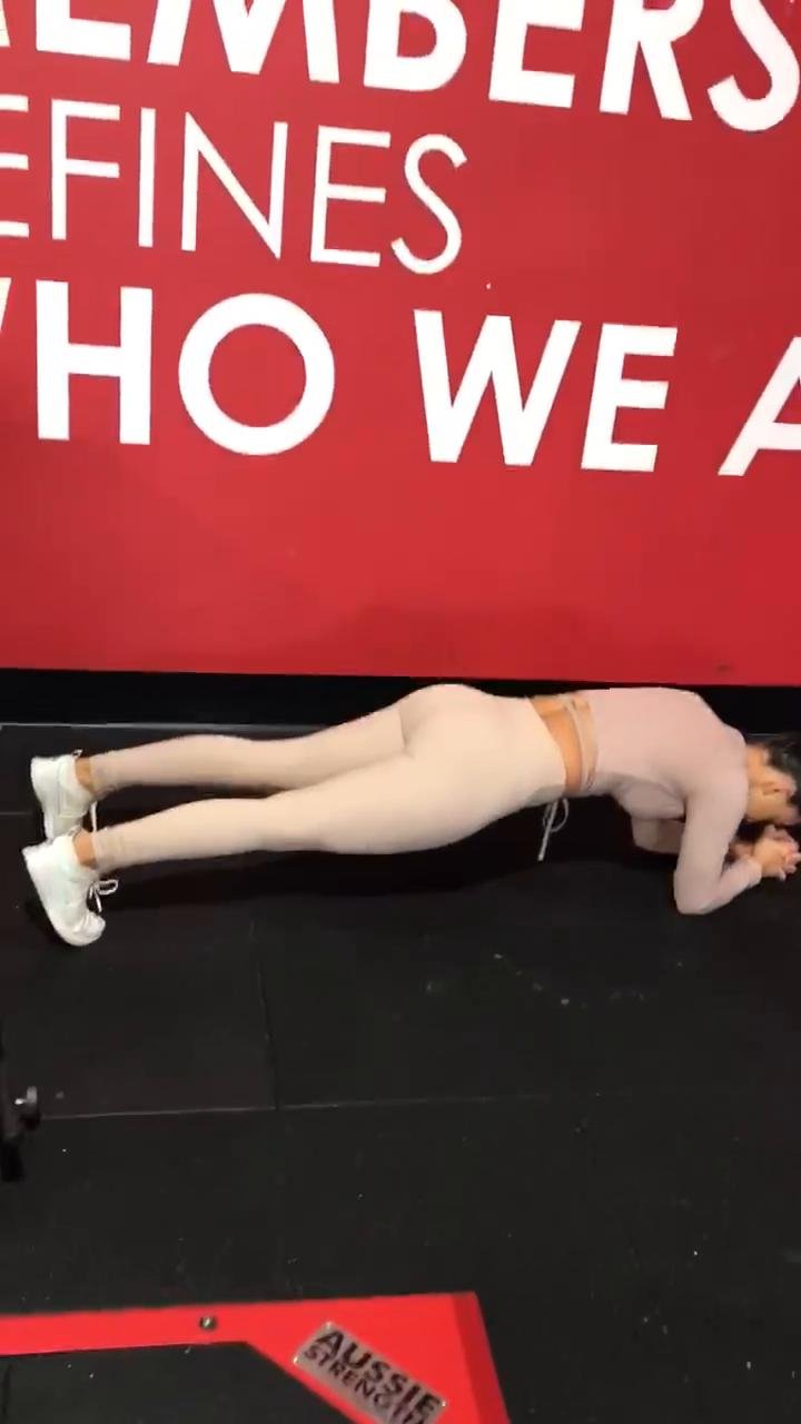 BOOTY & LEGS #JFIT365 (Female Gym workout)