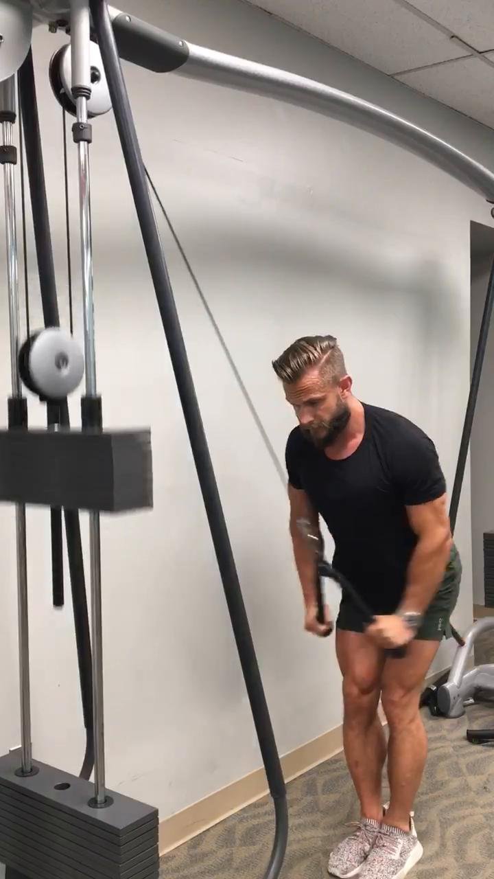 W1/Day3: Back + Outside Shoulders + Back side shoulder