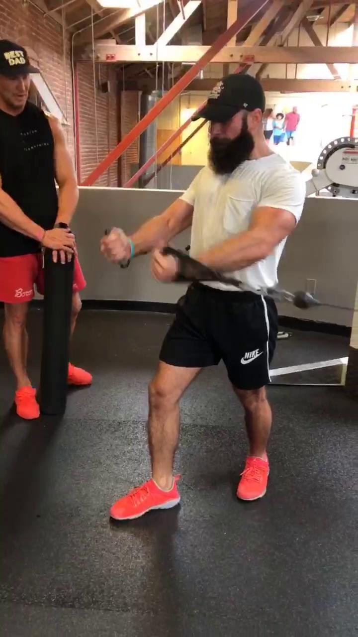 NFL’s Fittest Man Chest Workout