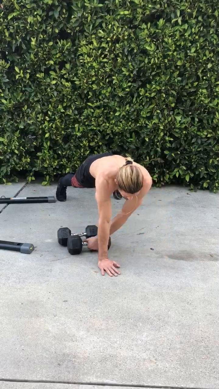 (A- List Program) Full-Body Dumbbell Circuit