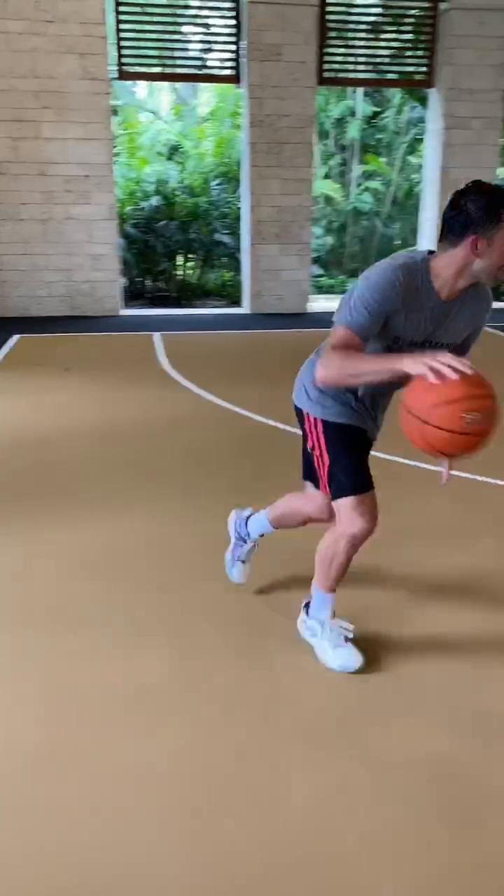 PNR shooting from hard hedge