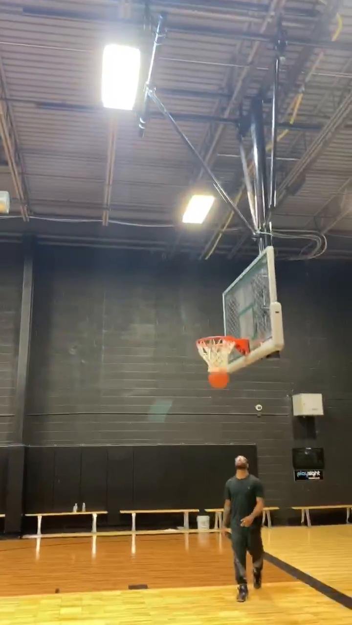 200 Make Back Pedal Catch and Shoot Workout