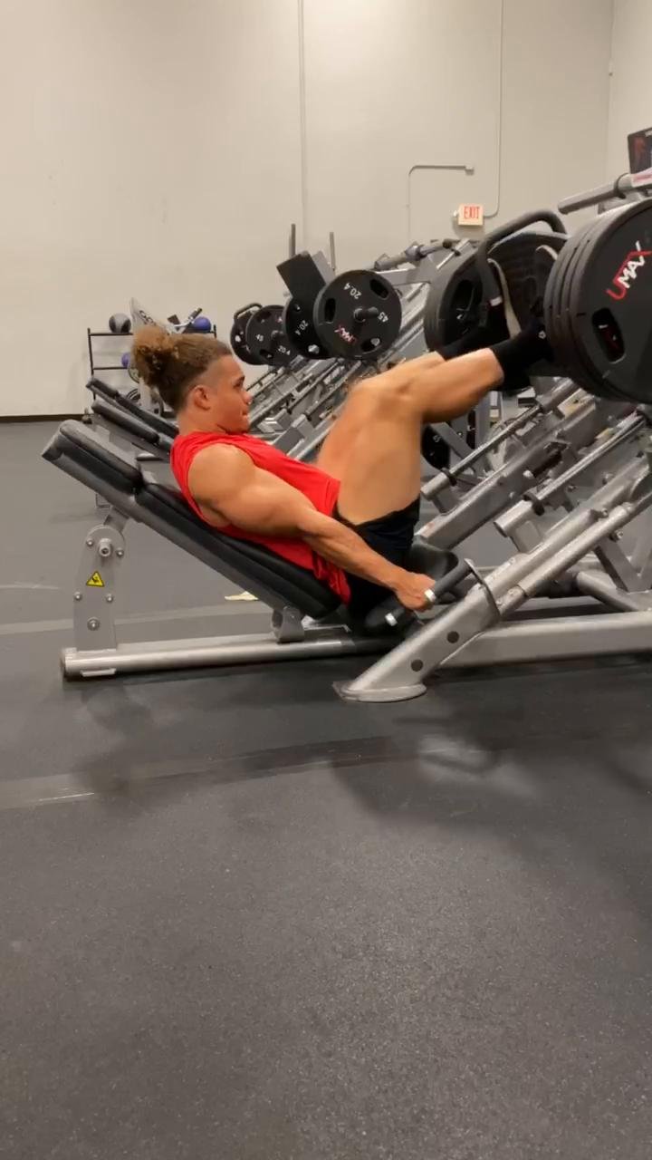 Week 1/ Day 4 (Legs)