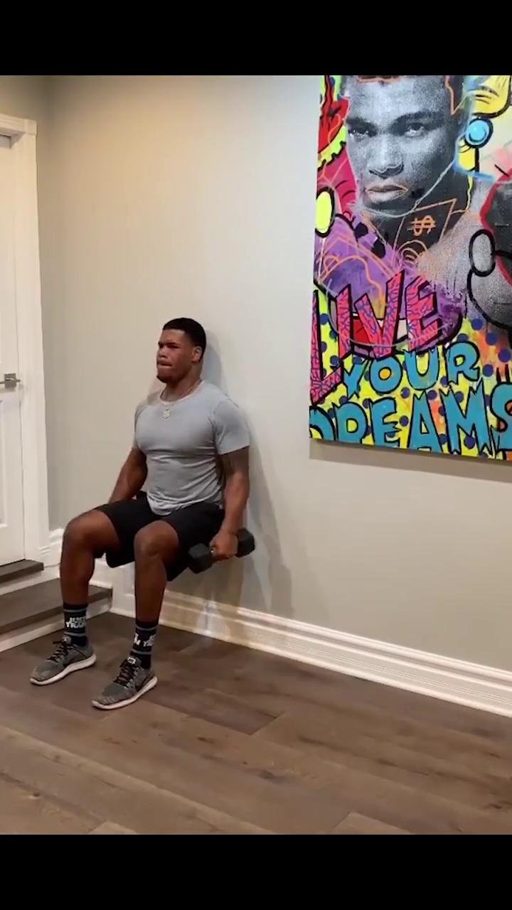 Legs + shoulders: Bodyweight & dumbbell