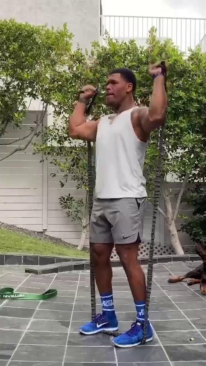 Full-body: Bands, dumbbell & cable