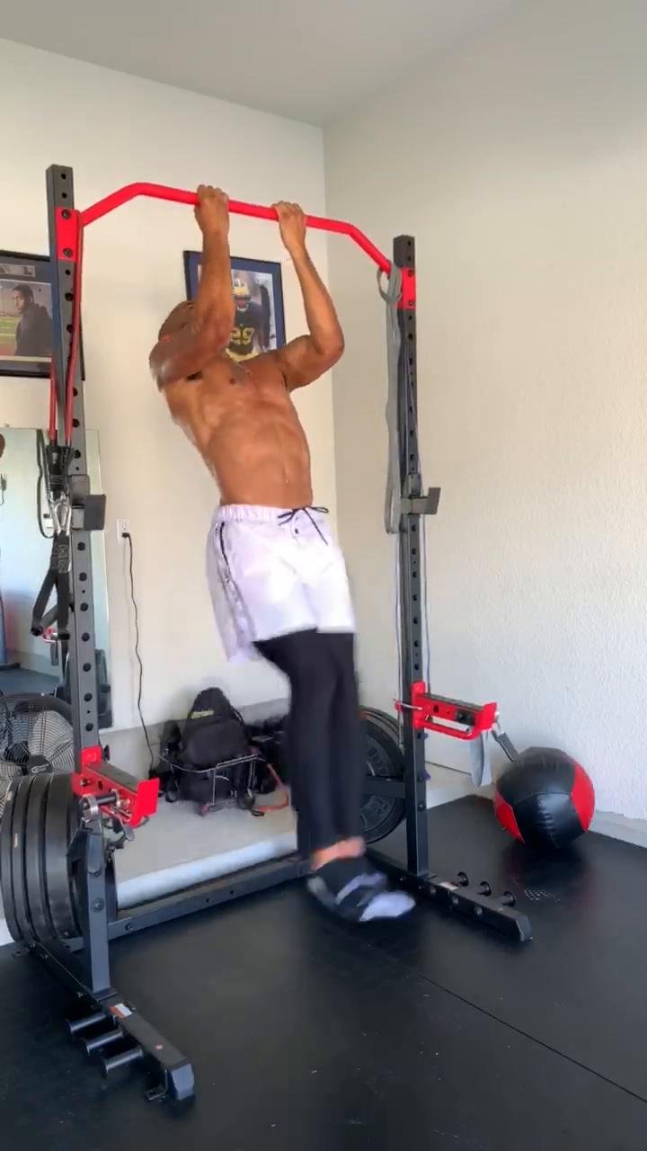 Abs: Pull Up Bar Exercises