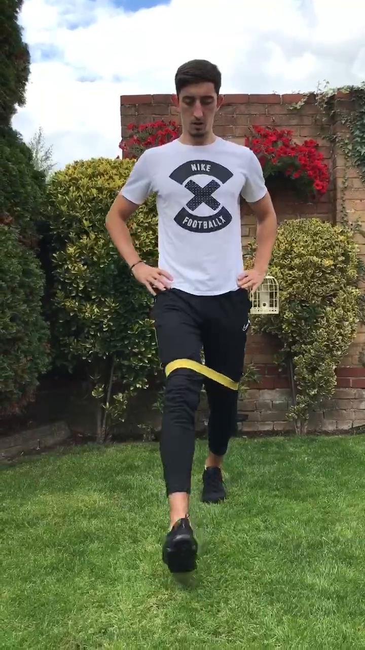 Knee strengthening workout