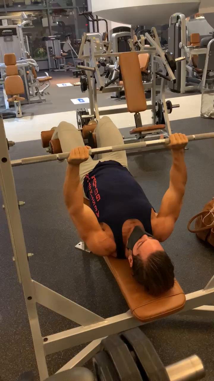 Back and Chest Superset
