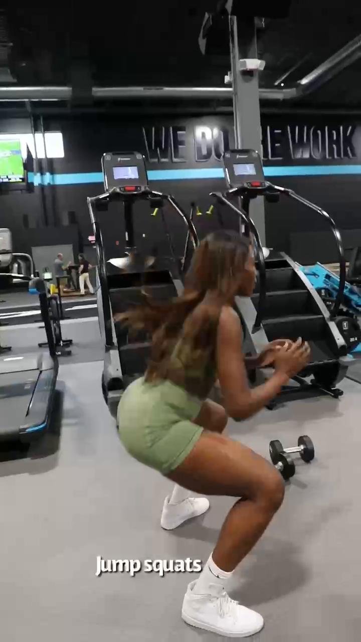 Booty builder 🔥 home or gym 💪🏾