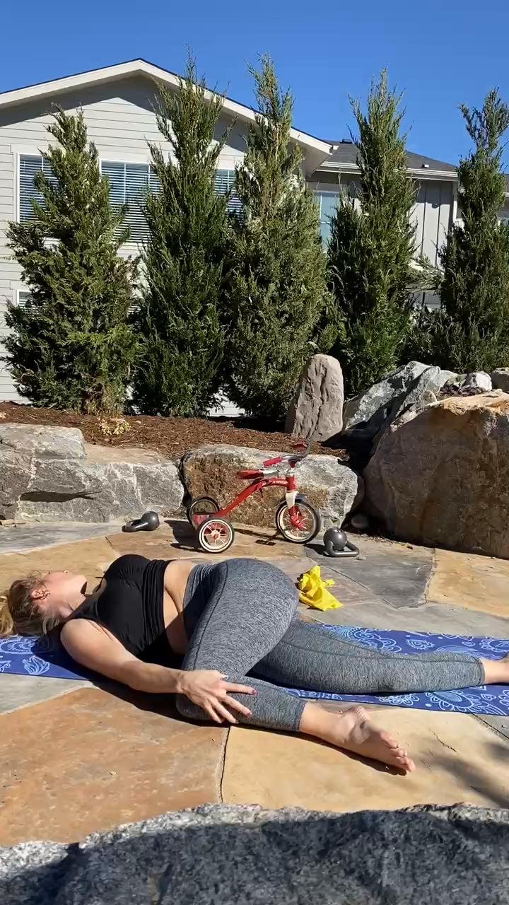 Breastfeeding stretches- opening up the thoracic spine