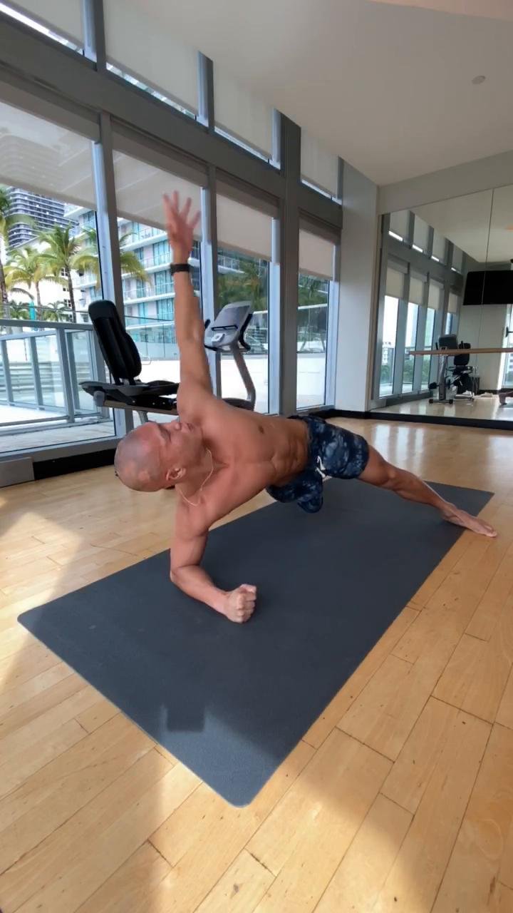Monday: Strength Legs & Core Crush
