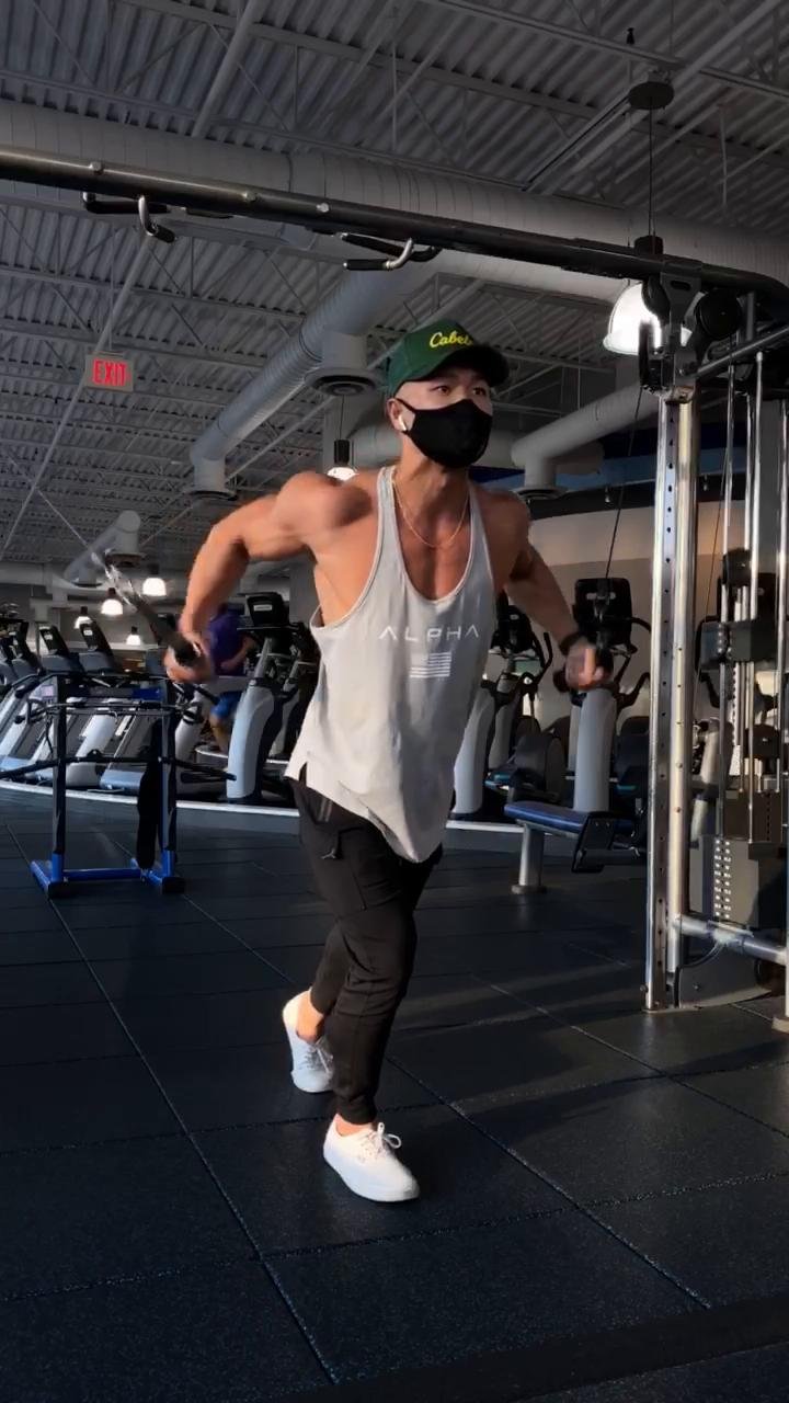 Monday: Chest & Triceps