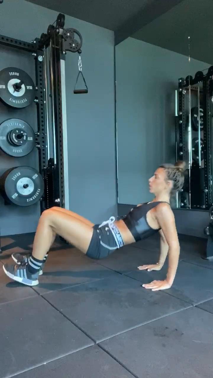 Upper body and abs workout