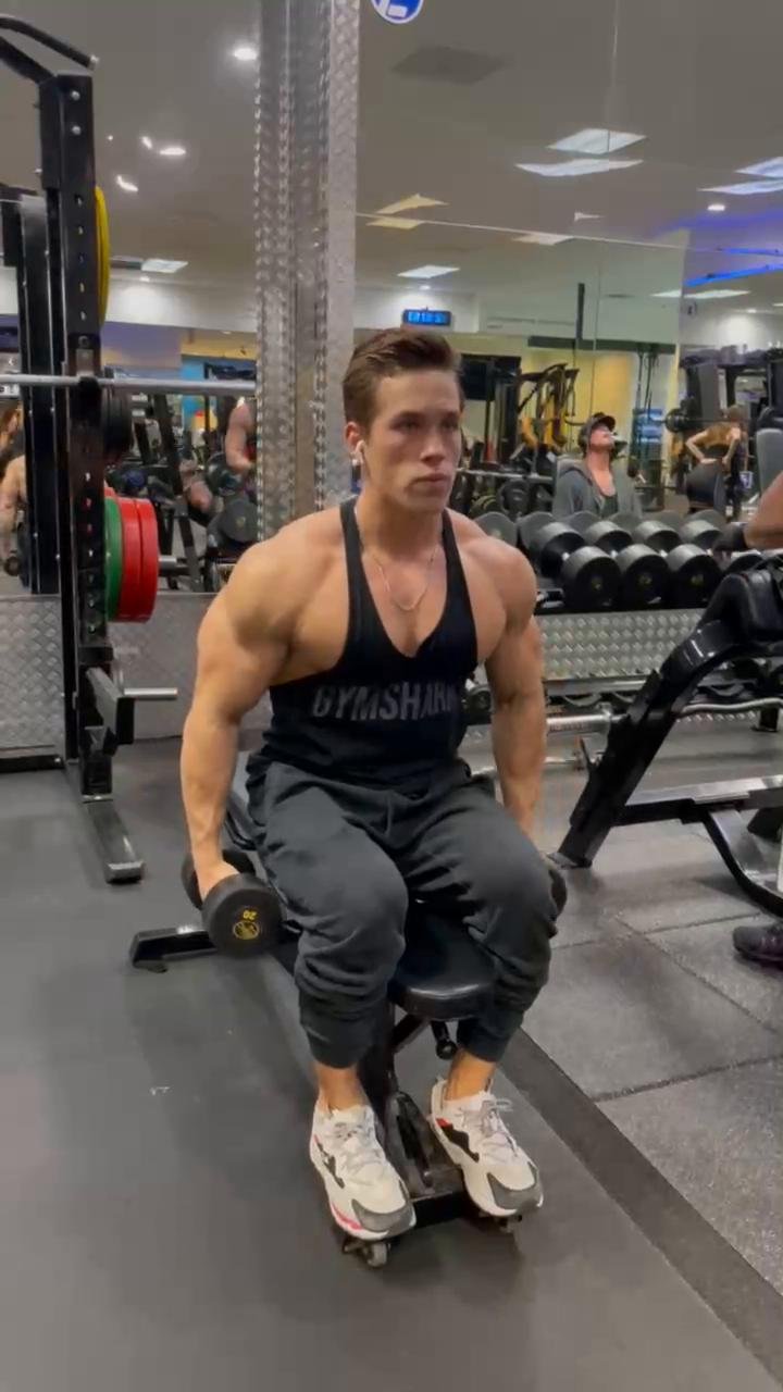 Shoulders & Traps