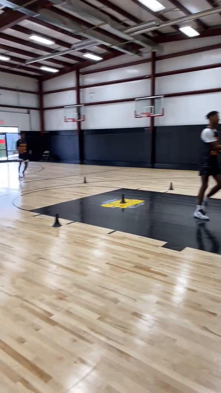 ATTACKING IN THE HALF COURT