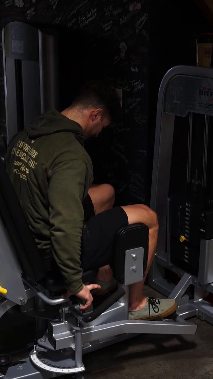 Quads/Adductors/Abductors (DAY 1 - 11/28)