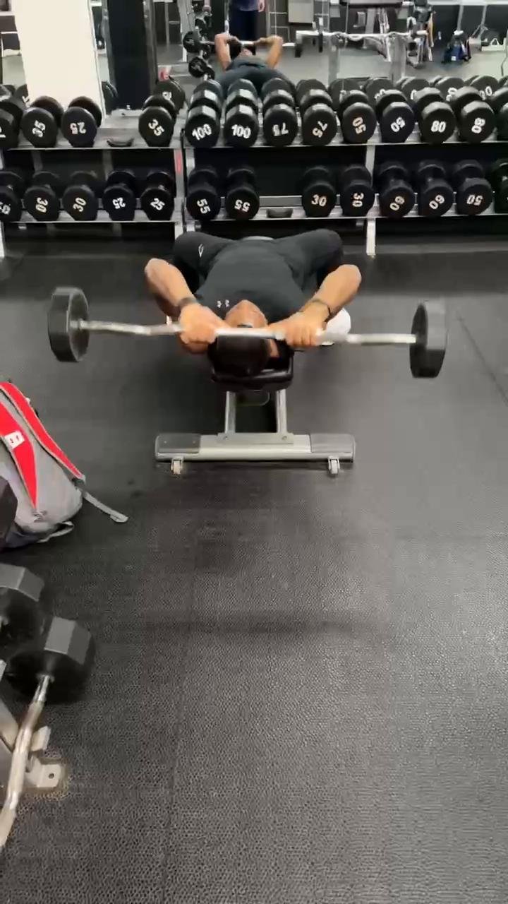 Day 1 // Chest + Shoulders + Triceps