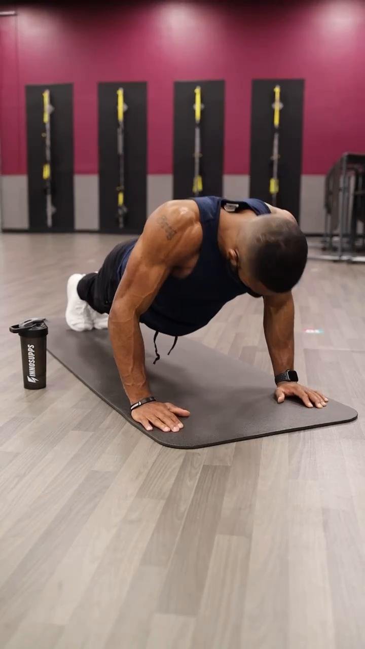 Day 1 // Bodyweight Tricep Only