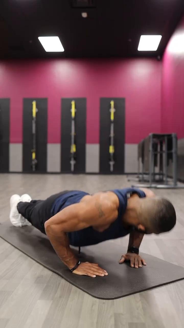 Day 1 // Bodyweight Tricep Only