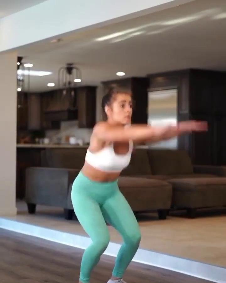 Full body - lower focus
