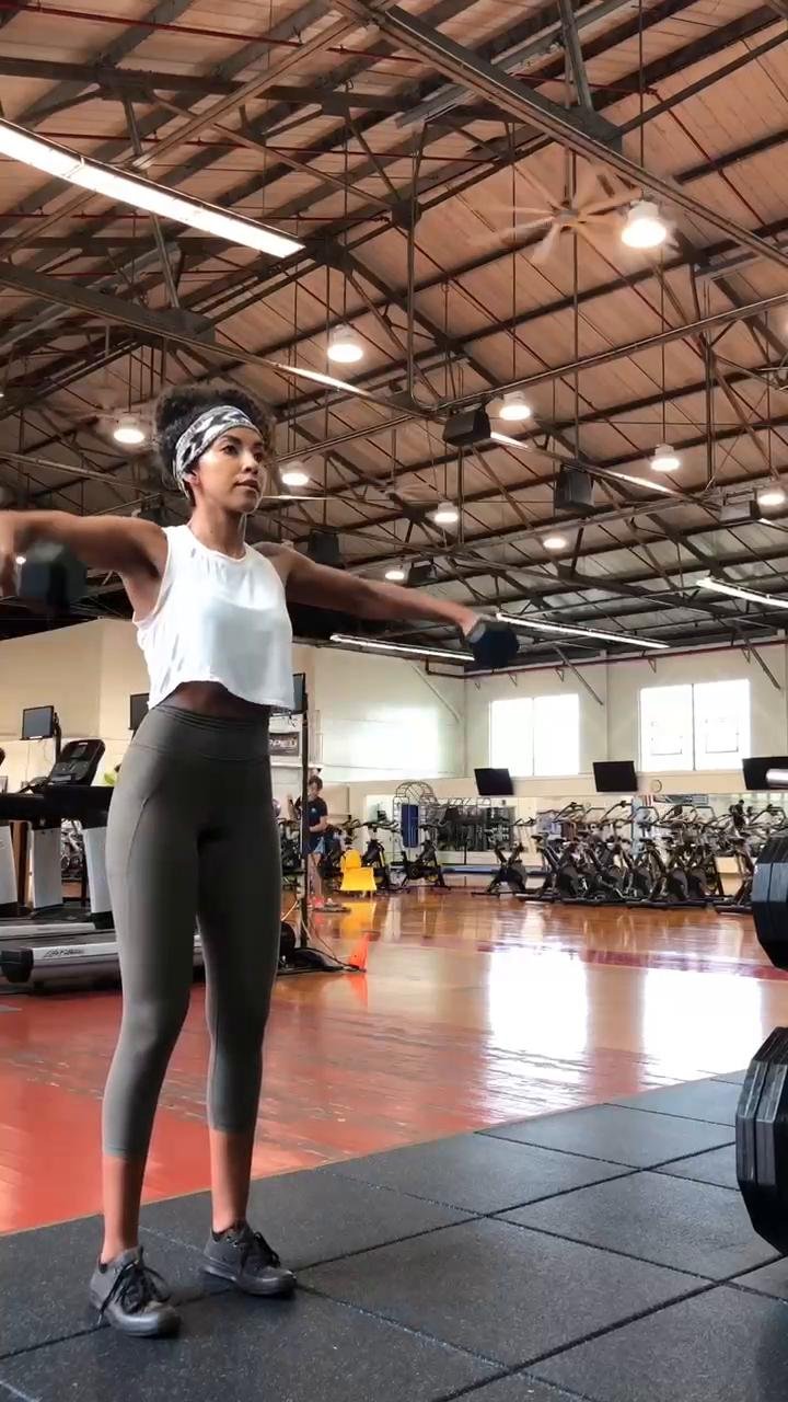 Shoulders, Chest & Triceps