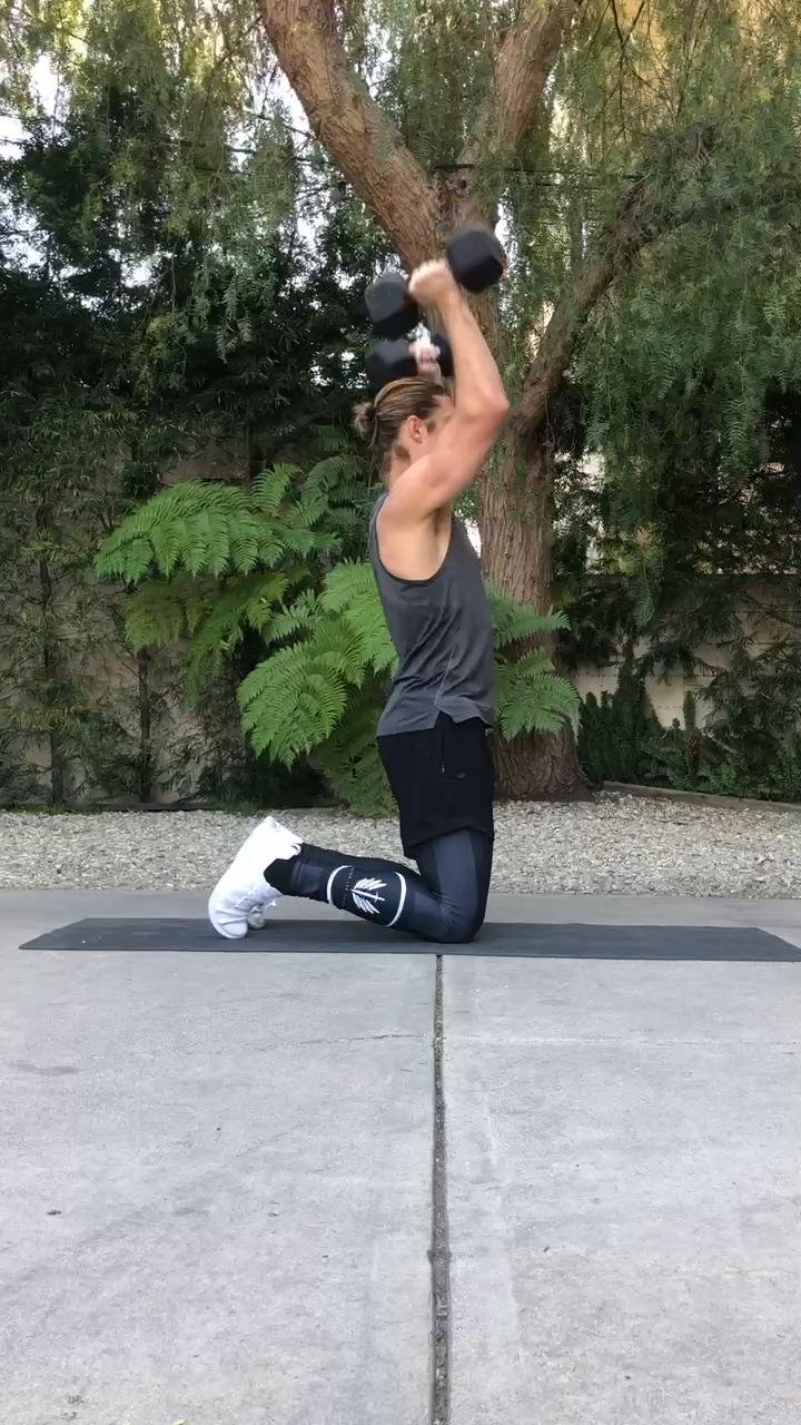  Biceps + triceps + shoulders