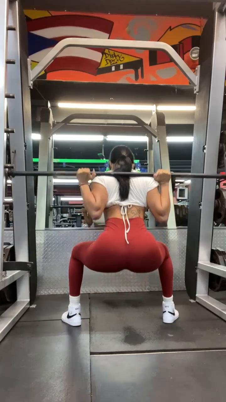 Gym legs - glutes