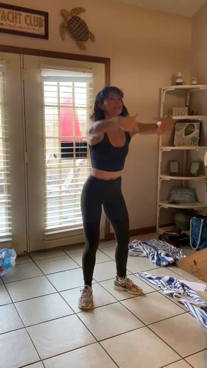 ⚡️Quick Sweat- Legs (bodyweight)