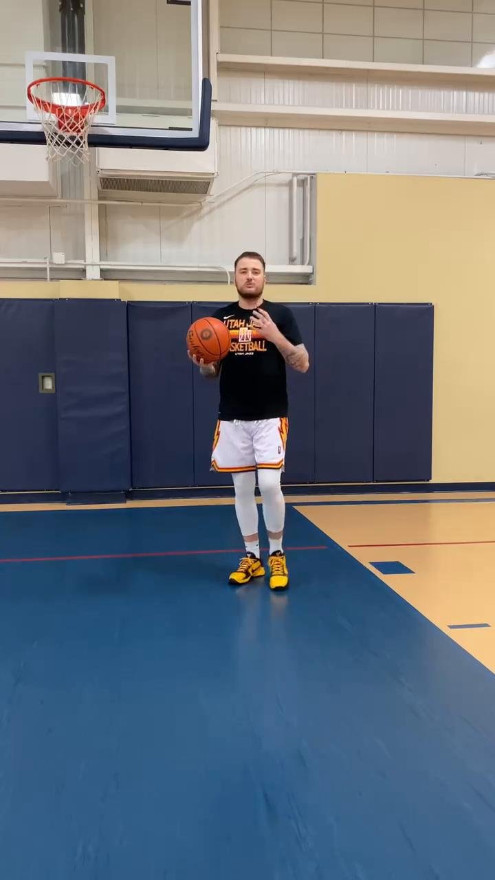 MOST UNSTOPPABLE Shot in Basketball - Hook Shot