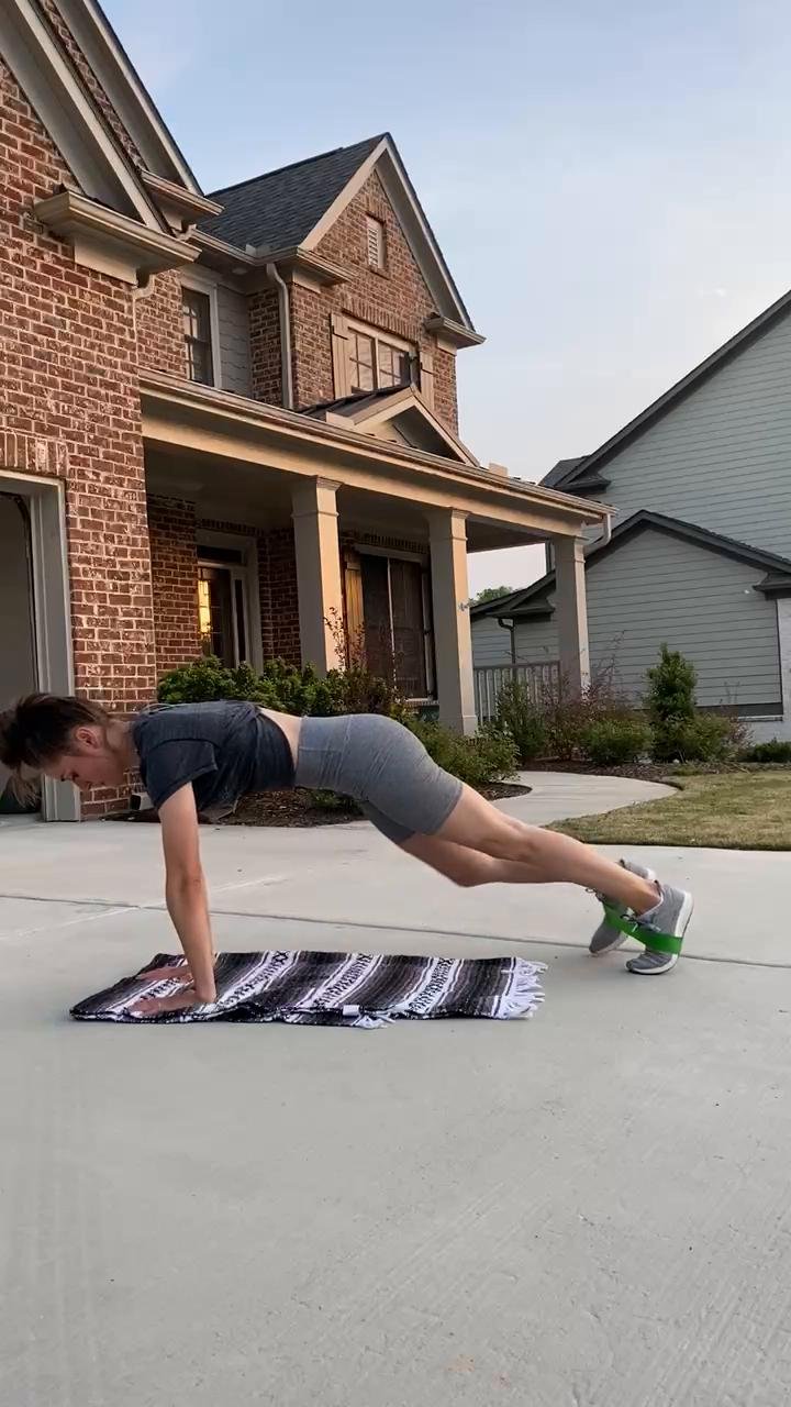 Lower body warm up 3