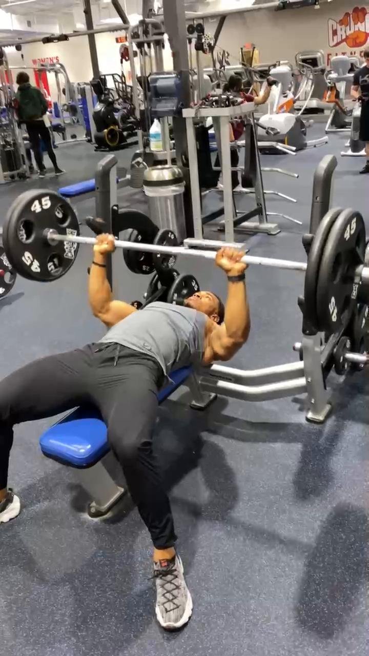 Chest Gainz