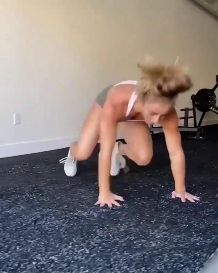 Abs & Legs HIIT