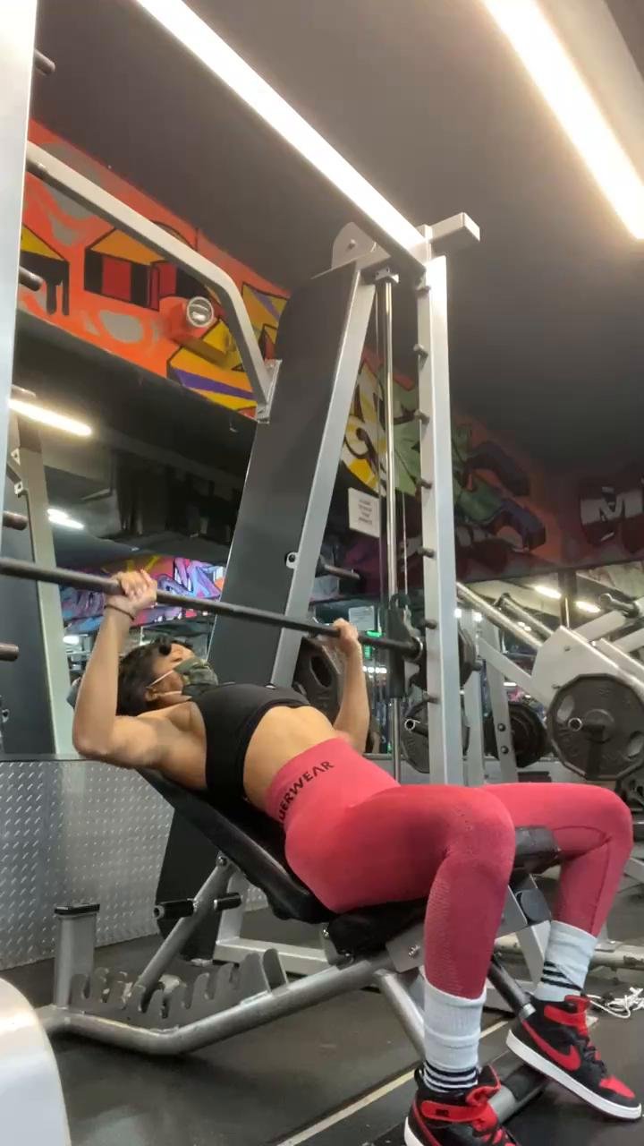 Upper body/shoulders