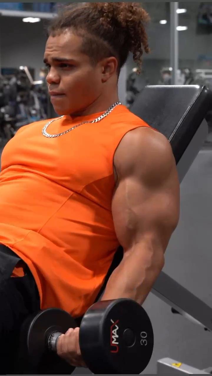 ARM WORKOUT (WEEK 1 / DAY 1)