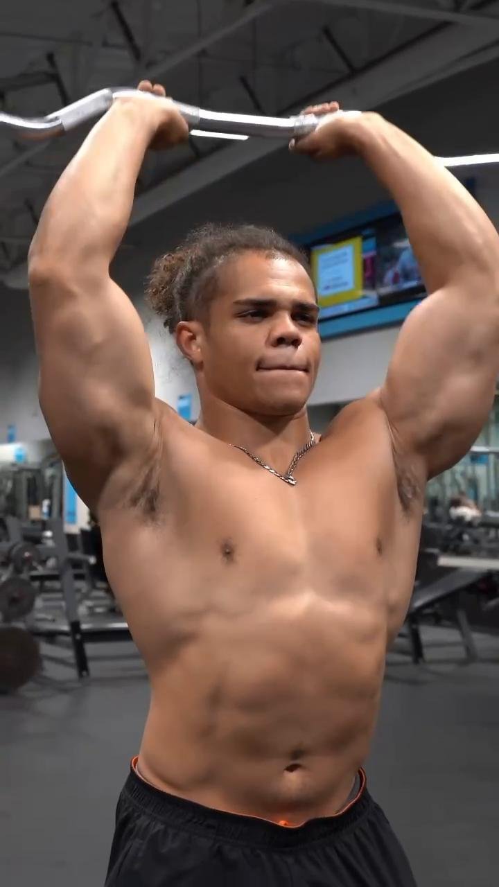 ARM WORKOUT (WEEK 1 / DAY 1)