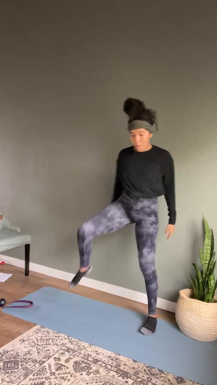 W1/D1: HOME Monday BumDay🍑
