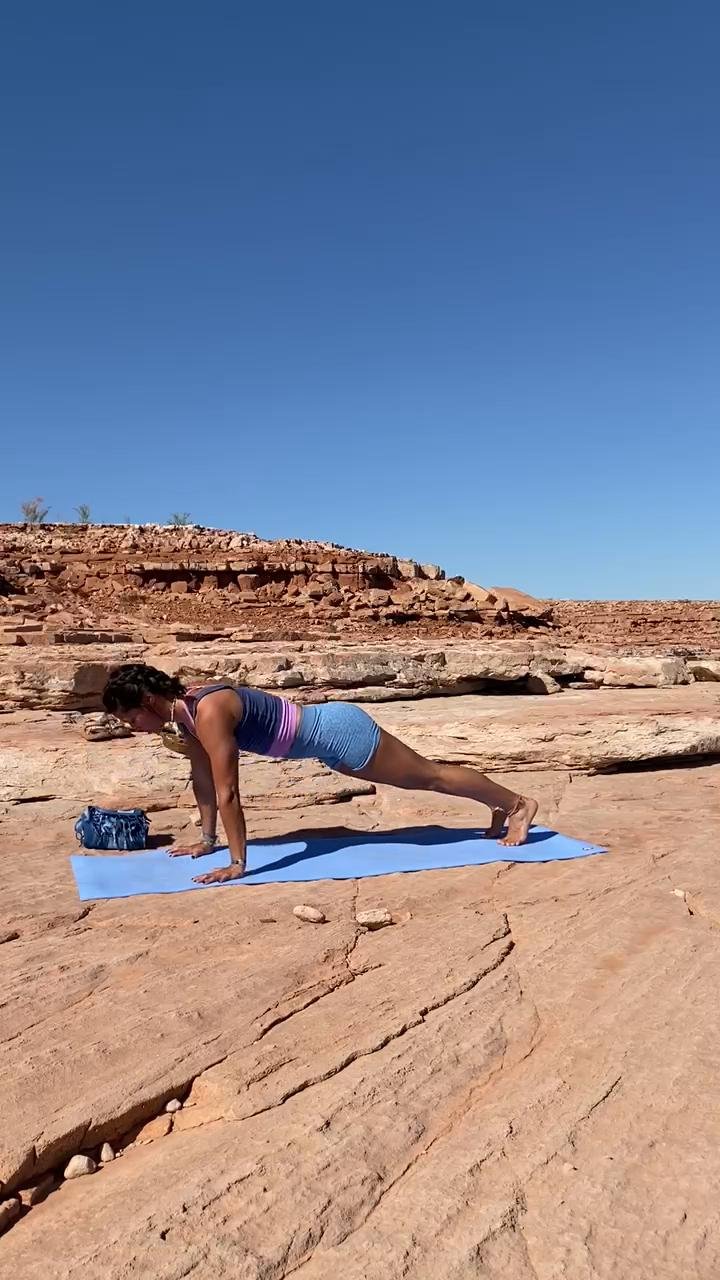 Yogo-WO (yoga-workout) 😁 - full body, no equipment