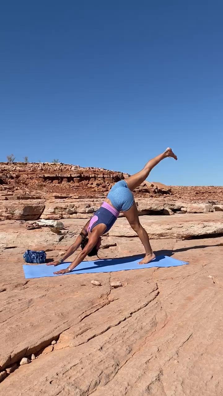 Yogo-WO (yoga-workout) 😁 - full body, no equipment