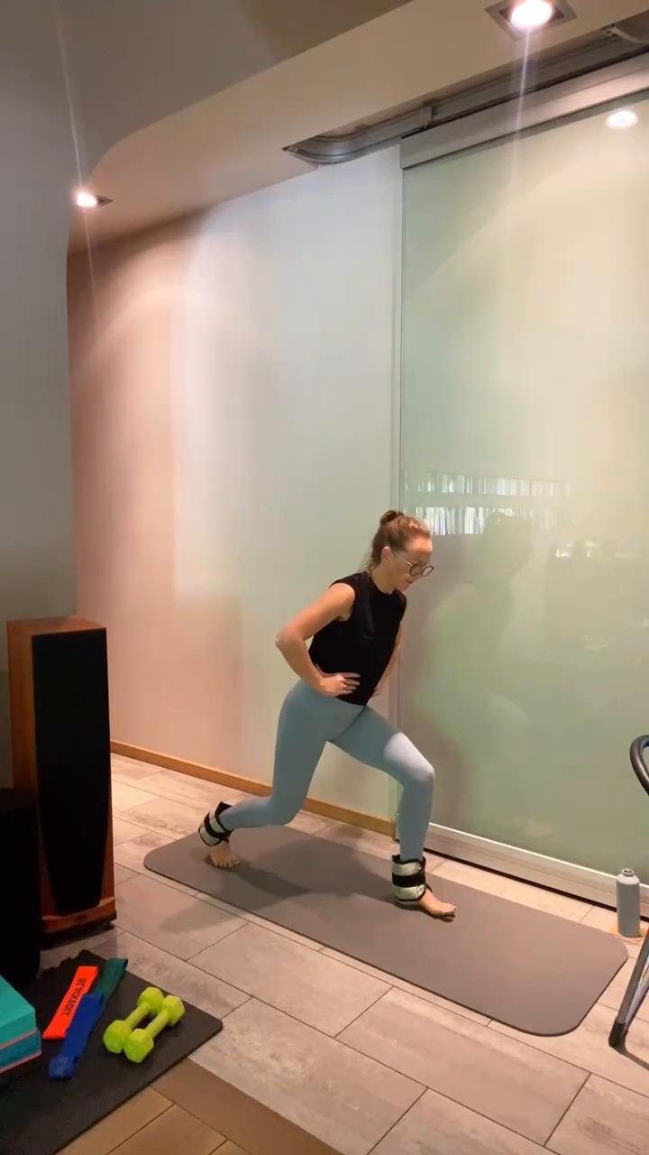 30min LEGS & CORE BARRE FUSION