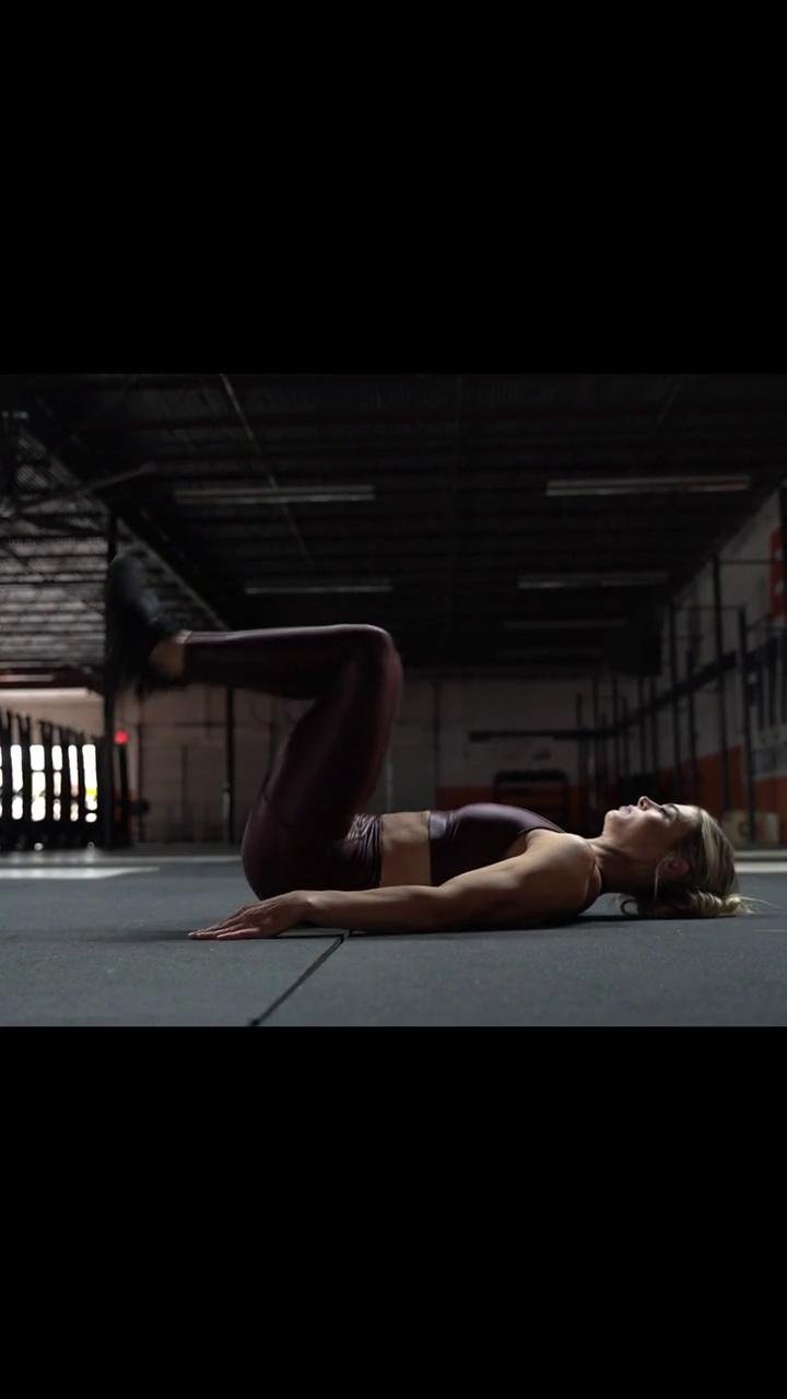 Chest, Shoulders, Triceps, & Abs EMOM (with DBs)