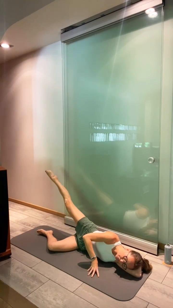 20 min Barre Fusion LEGS, BOOTY & CORE